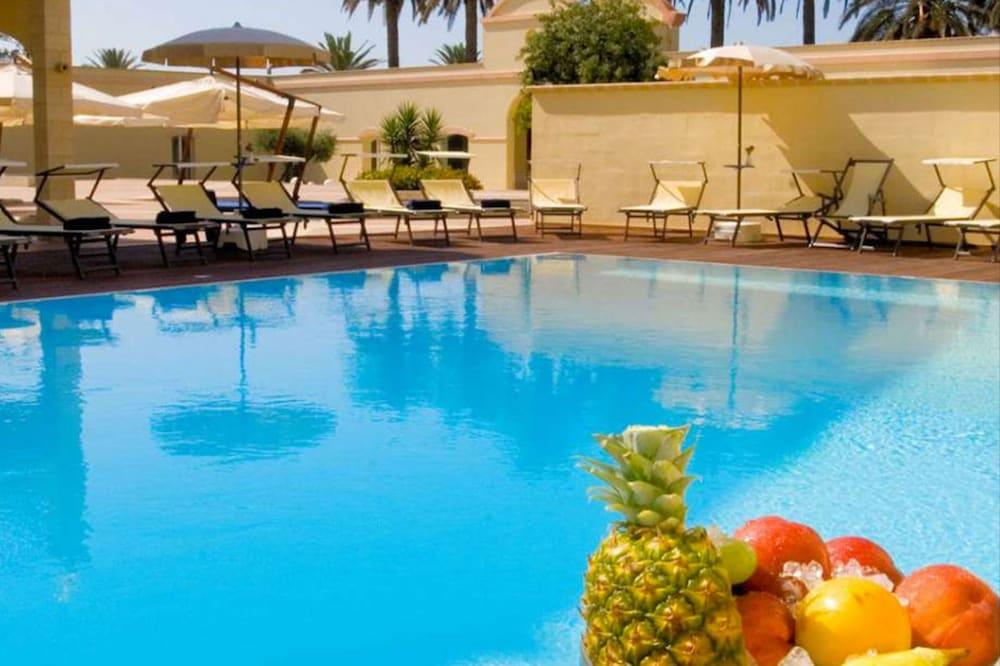 Mahara Hotel & Wellness Mazara del Vallo Exterior foto